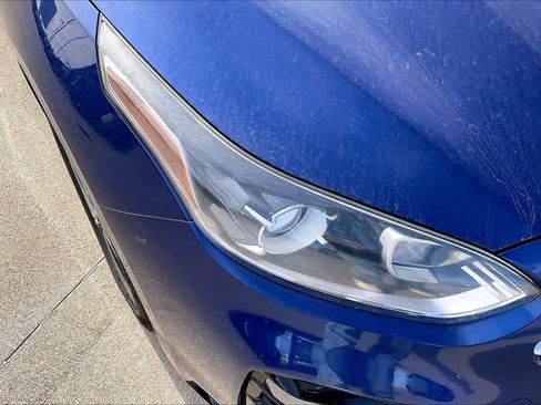 Used 2019 Kia Forte LXS image 25