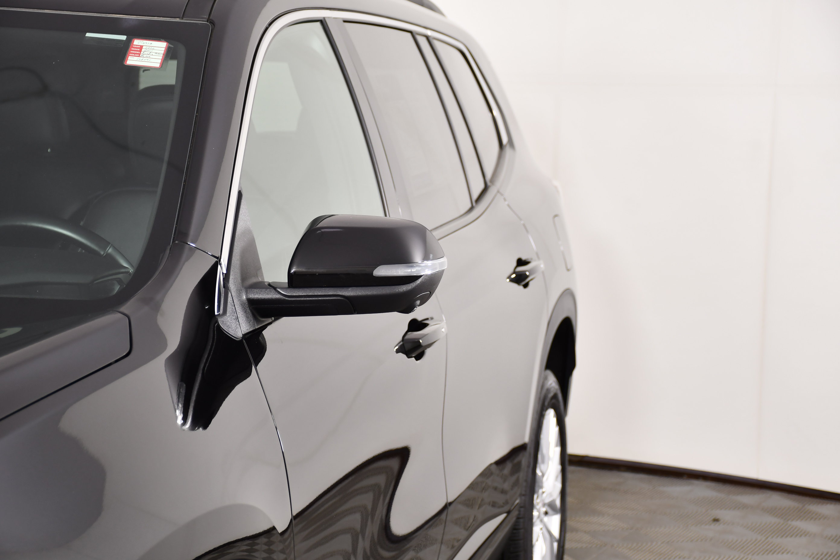 Used 2026 GMC Acadia Elevation w/ Elevation Premium Package AWD/4WD image 13