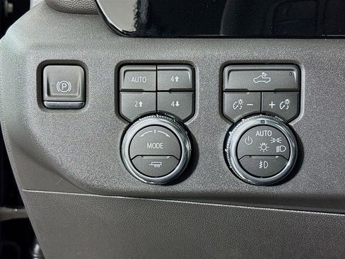 New 2026 GMC Sierra 1500 Elevation image 10