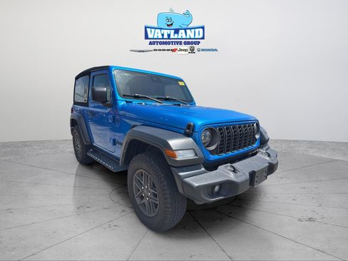 Used 2024 Jeep Wrangler Sport AWD/4WD image 7