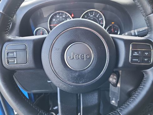 Used 2016 Jeep Wrangler Rubicon w/ Trailer Tow Group AWD/4WD image 18