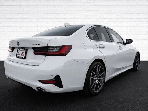 Used 2019 BMW 330i xDrive Sedan w/ Convenience Package image 4