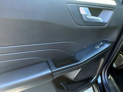 Used 2025 Ford Escape Platinum image 16