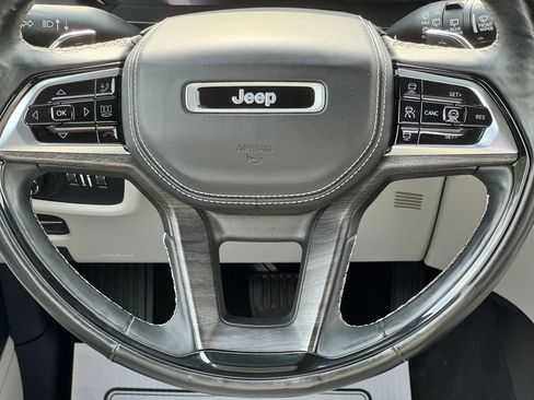 Used 2021 Jeep Grand Cherokee L Overland w/ Advanced Protech Group III AWD/4WD image 26