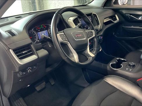 Used 2024 GMC Terrain SLT AWD/4WD image 4