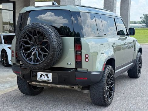 Used 2020 Land Rover Defender 110 SE AWD/4WD image 8