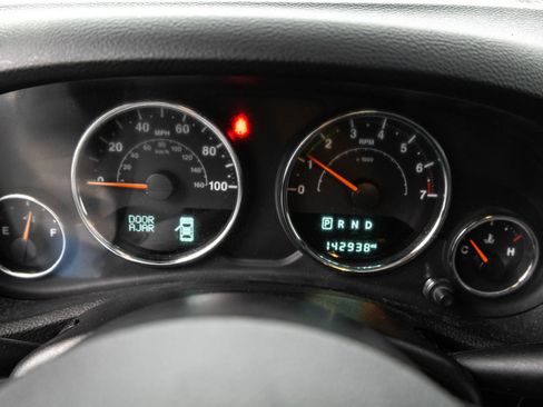 Used 2017 Jeep Wrangler Sport w/ Connectivity Group image 19