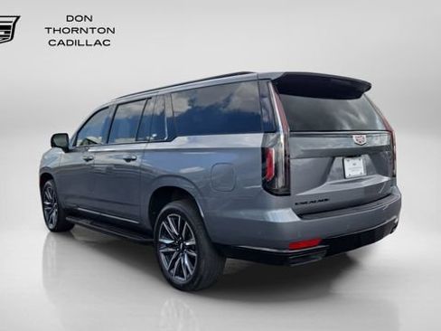 Certified 2022 Cadillac Escalade ESV Sport AWD/4WD image 3