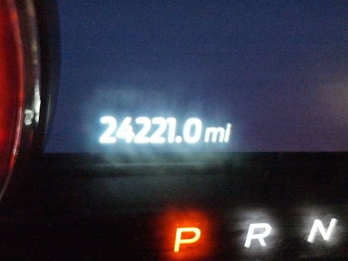 Used 2023 Ford Explorer XLT w/ Equipment Group 202A AWD/4WD image 21