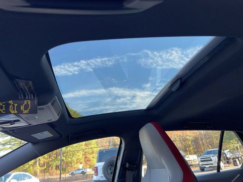 New 2026 Volkswagen GTI SE FWD image 18
