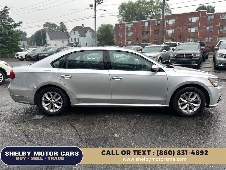 Used 2018 Volkswagen Passat 2.0T S w/ Driver Assistance Package FWD image 4