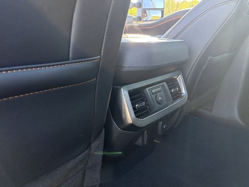 Used 2024 Ford F250 Platinum w/ FX4 Off-Road Package AWD/4WD image 17