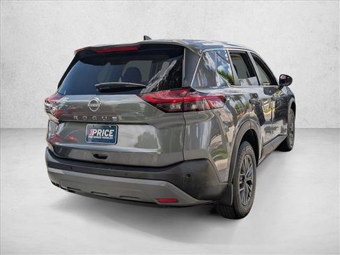 Used 2022 Nissan Rogue S FWD image 5