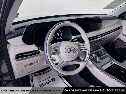 Used 2025 Hyundai Palisade Calligraphy AWD/4WD image 9