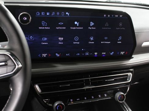 Certified 2024 Chevrolet Traverse LT w/ LPO, Floor Liner Package image 9