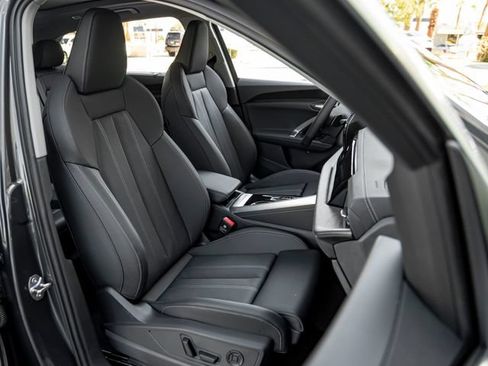 Used 2025 Audi Q5 Premium w/ Premium Plus AWD/4WD image 34