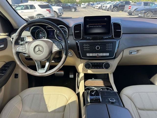 Used 2019 Mercedes-Benz GLE 400 4MATIC image 10