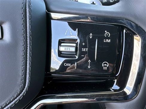 New 2025 Land Rover Range Rover Sport Dynamic SE image 25