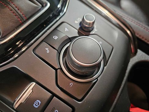 Used 2021 MAZDA CX-5 Carbon Edition image 25