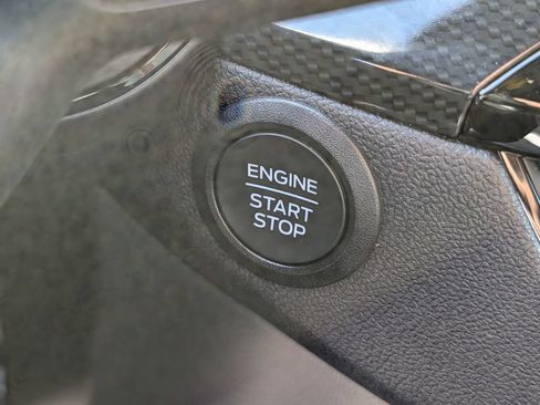 Used 2025 Ford Escape ST-Line FWD image 19