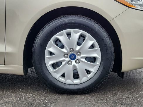 Certified 2019 Ford Fusion S image 9