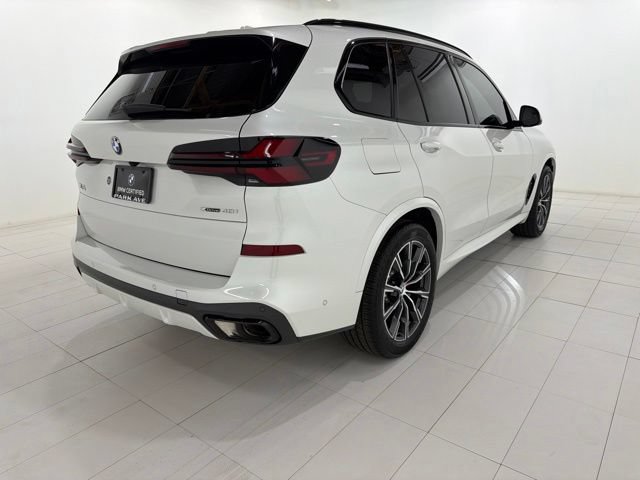 Used 2025 BMW X5 xDrive40i w/ M Sport Package AWD/4WD image 5