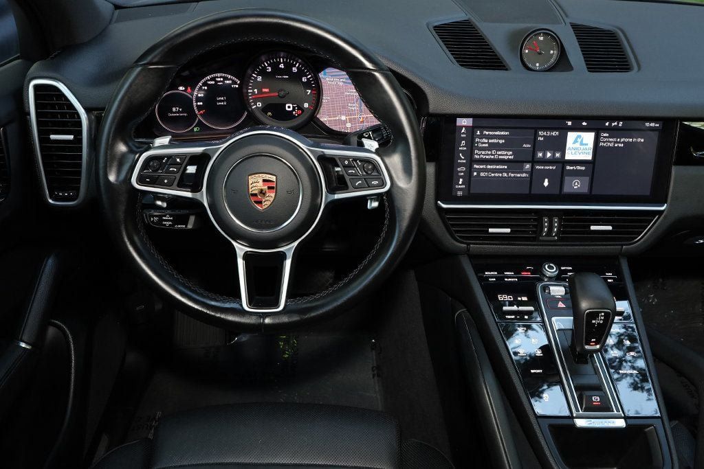 Used 2020 Porsche Cayenne AWD/4WD image 37