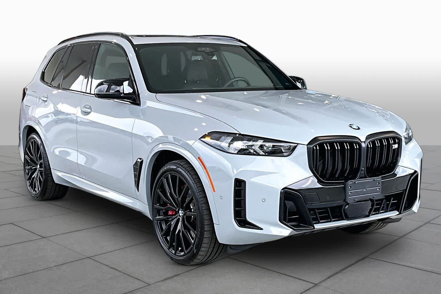 Used 2026 BMW X5 M60i AWD/4WD image 2