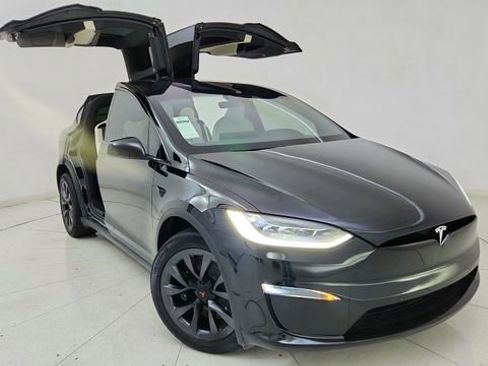 Used 2023 Tesla Model X Base image 1