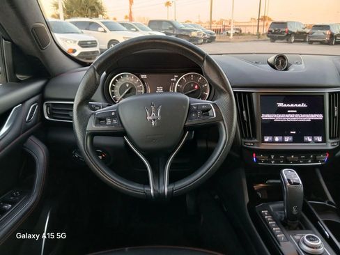 Used 2022 Maserati Levante GT image 27