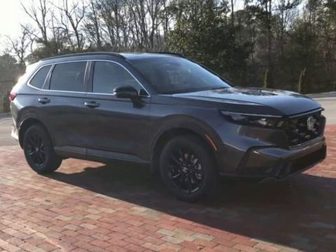 Certified 2023 Honda CR-V Sport image 3