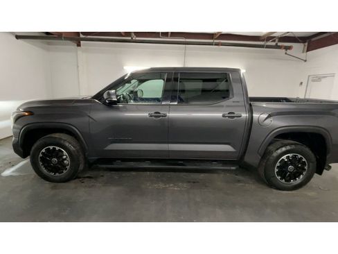 Used 2022 Toyota Tundra SR5 image 5