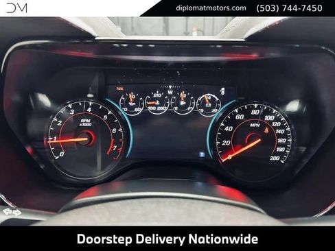Used 2018 Chevrolet Camaro SS RWD image 29
