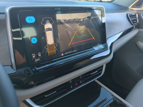 New 2026 Volkswagen Atlas SE image 27