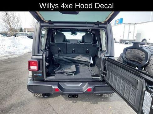 Used 2025 Jeep Wrangler Willys 4xe image 29