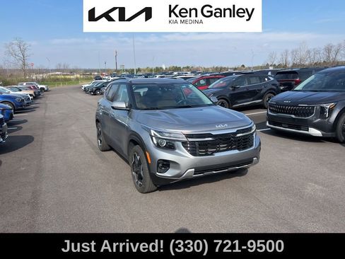 Certified 2024 Kia Seltos EX image 3