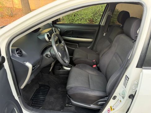 Used 2005 Scion xA image 9