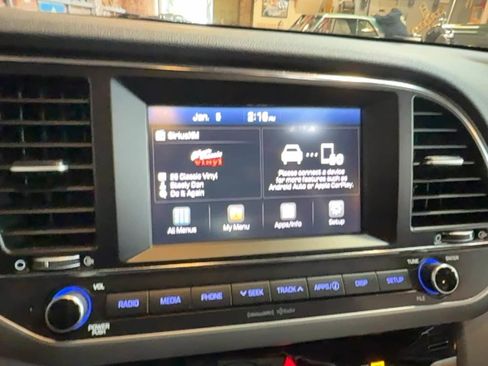 Used 2018 Hyundai Elantra Value Edition image 22