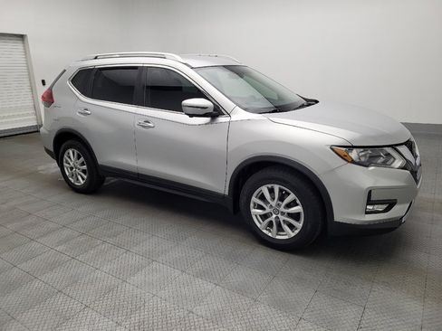 Used 2018 Nissan Rogue SV w/ Premium Package image 11
