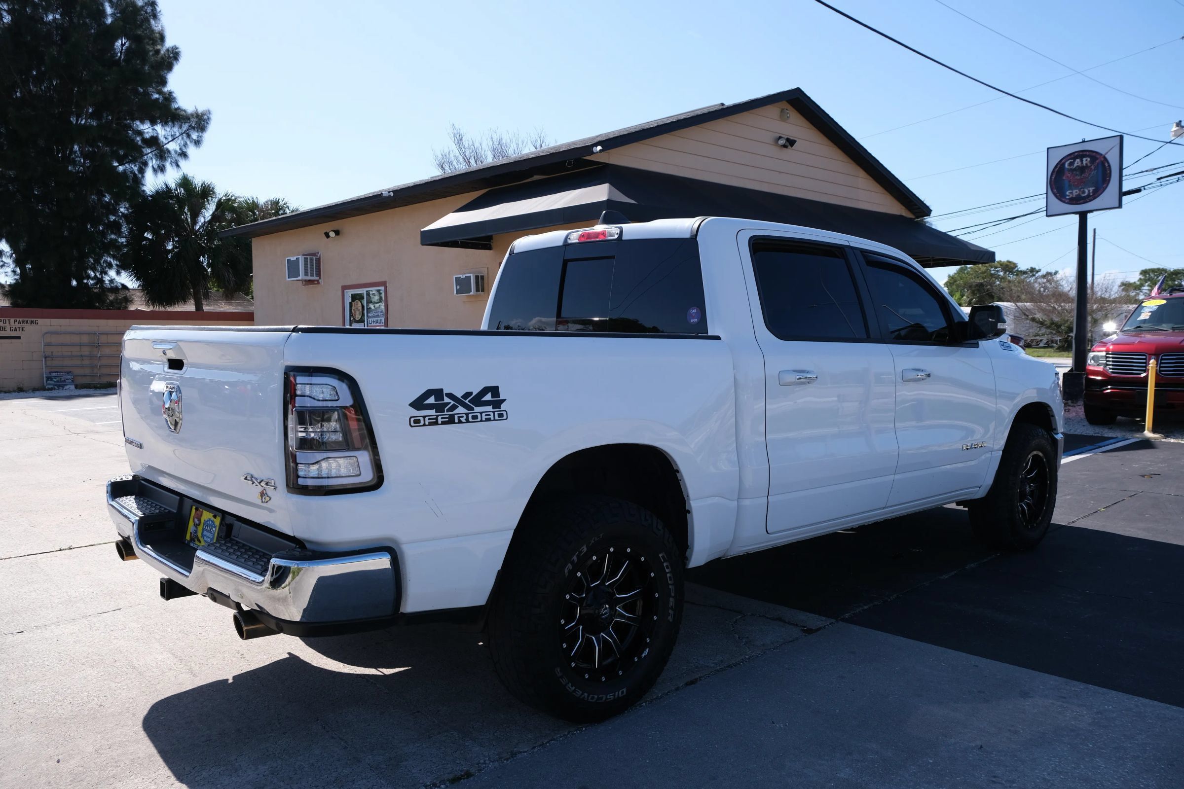 Used 2020 RAM 1500 Big Horn AWD/4WD image 6