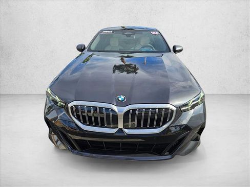 Used 2026 BMW 530i image 2
