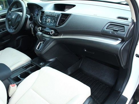Used 2016 Honda CR-V LX image 12