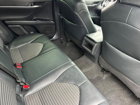 Used 2019 Toyota Camry SE image 29