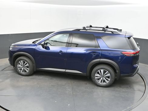 New 2026 Nissan Pathfinder SL FWD image 30