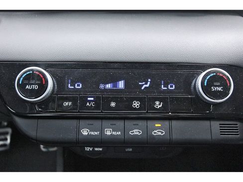 Certified 2025 Hyundai Elantra Sport FWD image 27
