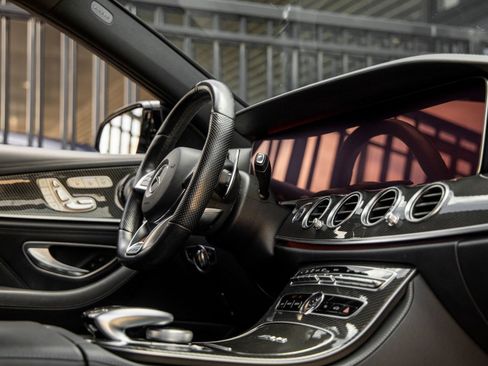 Used 2018 Mercedes-Benz E 63 AMG S image 44