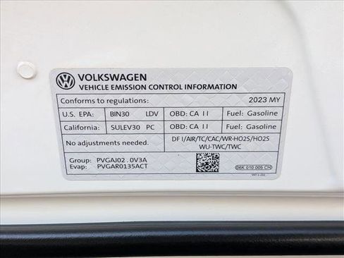 Used 2023 Volkswagen Tiguan SE R-Line FWD image 23