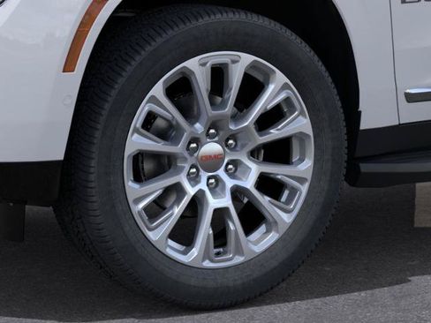 New 2026 GMC Yukon Denali w/ Advanced Technology Package AWD/4WD image 9