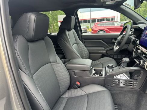 New 2026 Toyota Tacoma TRD Off-Road AWD/4WD image 28