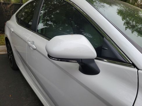 Used 2025 Toyota Camry XLE image 10